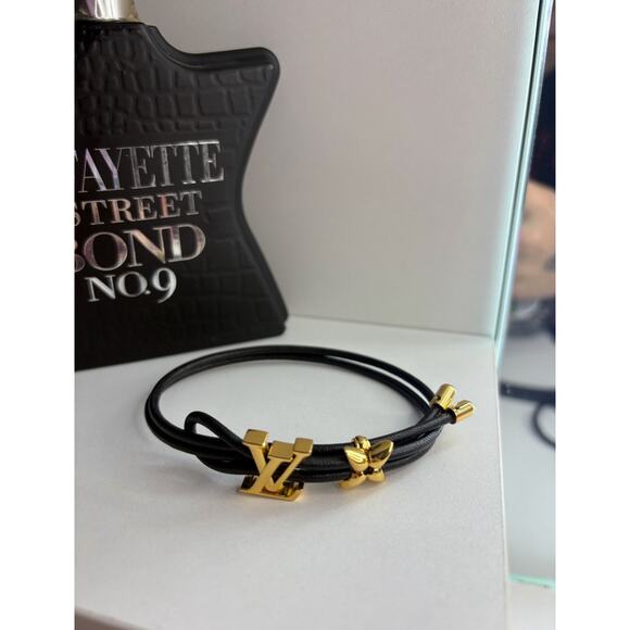 Authentic LOUIS VUITTON Monogram Bracelet LV Bloom Bracelet M8142Z Black Leather - Picture 1 of 4